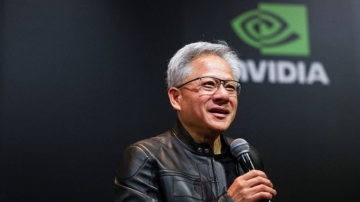 黃仁勳在台籲放寬對中晶片管制 白宮回應了