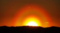 内蒙古惊现“落日彩虹” 古书预言为凶兆