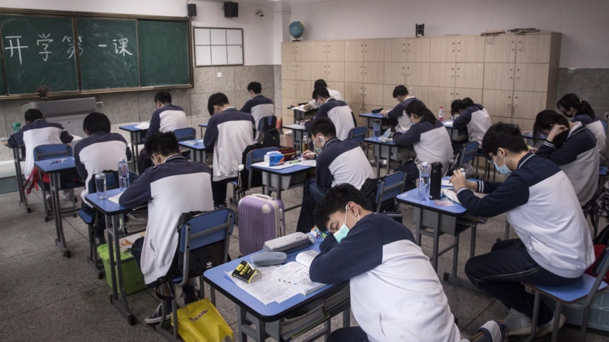 河南高中教师被学生割颈亡 消息遭全网封杀