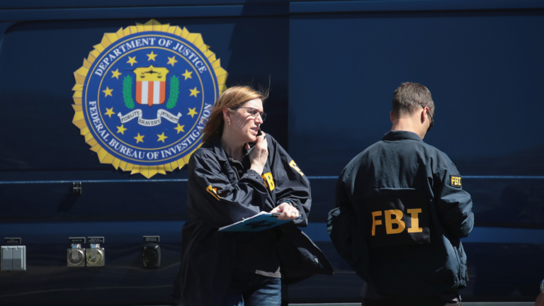 FBI副局長：正調查COVID起源被掩蓋的真相