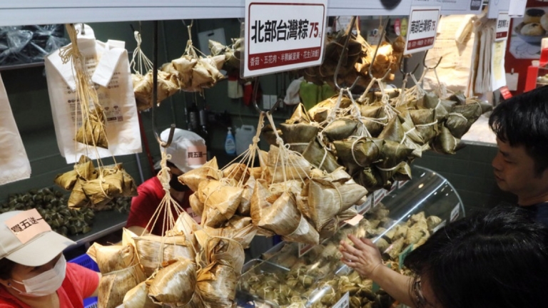 吃粽子後腹脹怎辦？中醫師教按摩、飲中藥茶解方