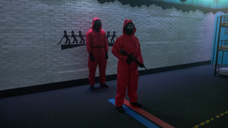 《魷魚遊戲》沉浸體驗登陸倫敦 粉絲挑戰經典關卡
