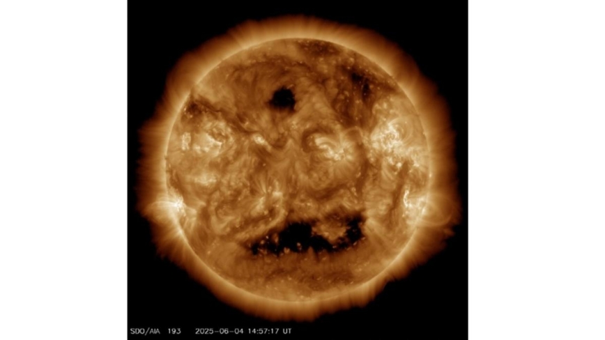 NASA发布6月4日太阳照：一张巨嘴 面露惊讶