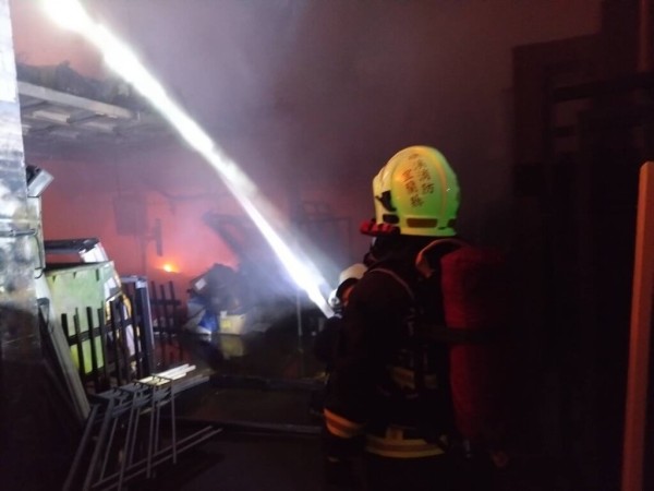 宜蘭烤漆廠火警 傳出爆炸聲 火勢撲滅無人傷
