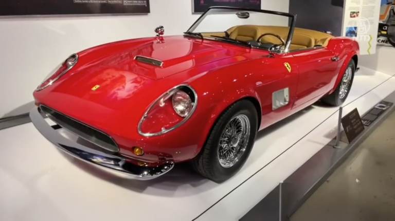 穿越回八九零年代 復古車與文化展洛杉磯登場