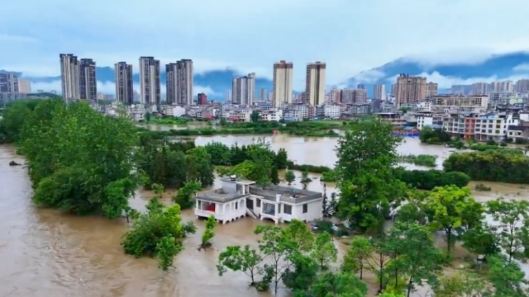 湖南多地暴雨成災 城市一片汪洋（視頻）