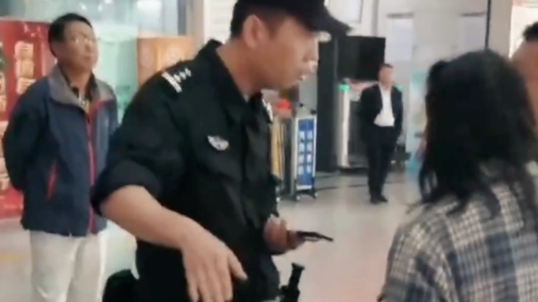 江蘇退伍軍人大喊：我入黨入錯了 當兵當錯了