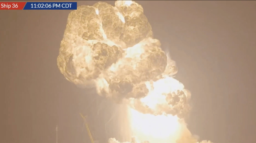 SpaceX星舰例行静态点火测试时 突爆炸起火（视频）