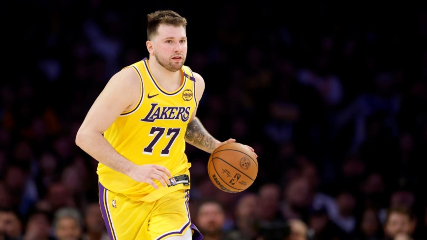 NBA：洛杉矶湖人易主 100亿美元估值破纪录