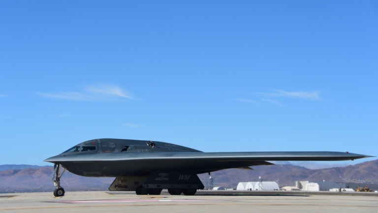 B-2轟炸機平安返美！37小時飛行受矚