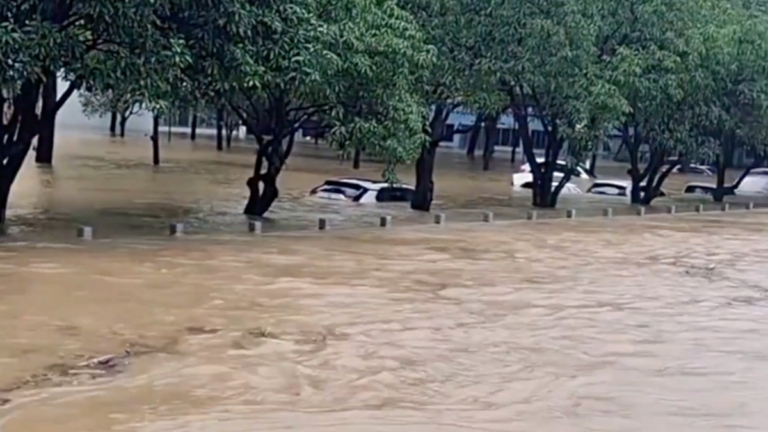中國南方多省暴雨  洩洪造成洪災遍野