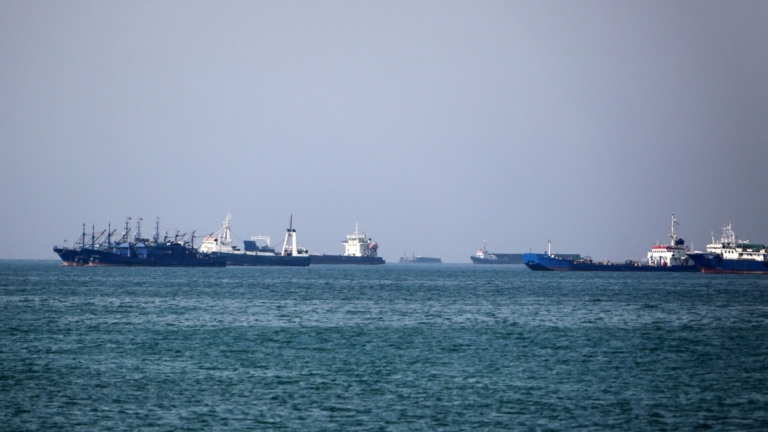 伊朗考慮關閉霍爾木茲海峽 中印石油供應首當其衝