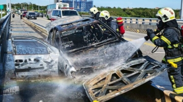 金門大橋火燒車 汽車內2人自行脫困原因調查中