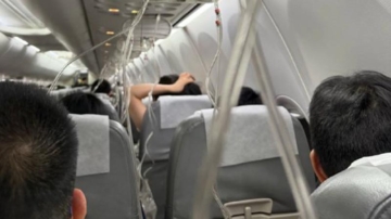上海飞日本客机急坠8千米 春秋航空忙切割反挨骂