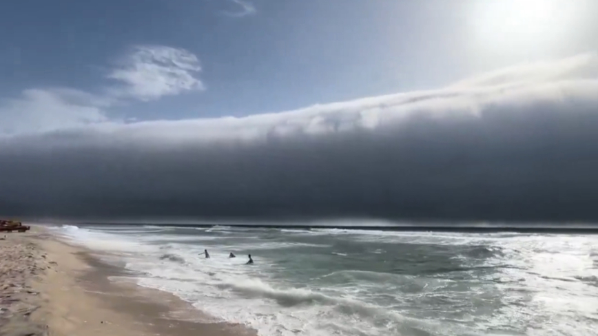 大地震预言倒计时 葡萄牙惊现巨型海啸云（视频）