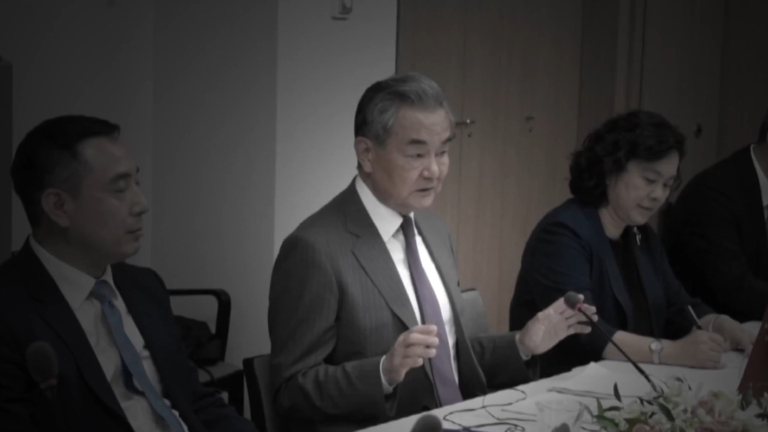王毅求助伊朗碰壁 北京陷兩難局面   