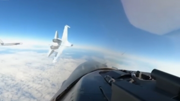 飞机闯入川普俱乐部空域 美军F-16升空“头撞”拦截