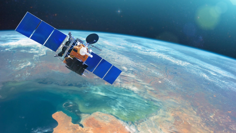 「死亡衛星」近60年後發出訊號 科學家費解