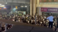 深圳城管暴力執法 數百攤販集體抗議（視頻）