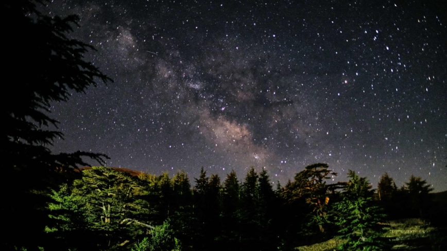 科学家发现 银河系是宇宙中的“孤魂野鬼”？