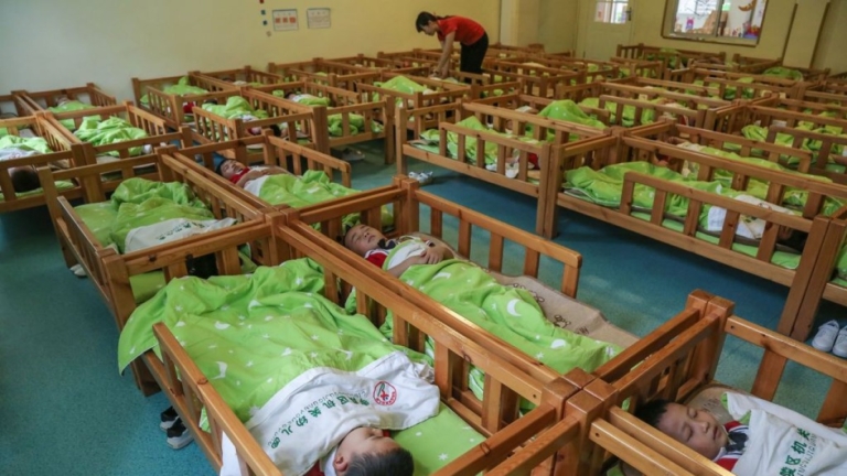 中國人口數暴跌 今年2.6萬幼稚園或關停
