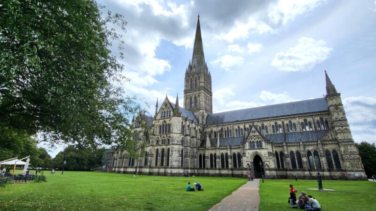 最大一波 英國制裁18名俄羅斯特務 涉毒殺、駭入北約