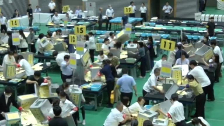 日參院大選投票截止 執政黨料喪失過半多數