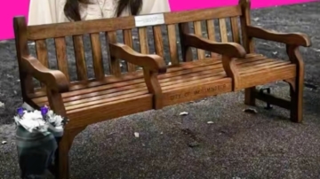 大S紀念長椅安放在英國倫敦 銘牌形容她如流星