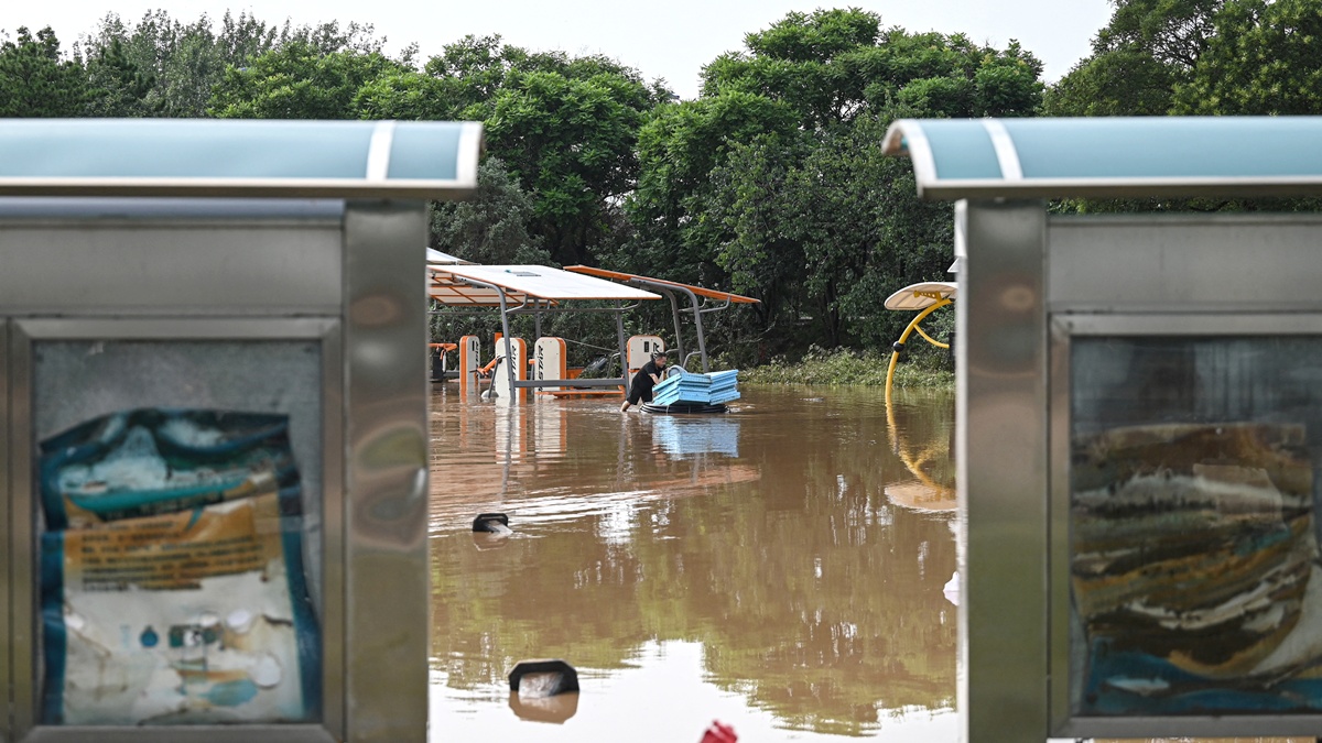 【禁闻】中国北方暴雨山崩 多座水库同日泄洪