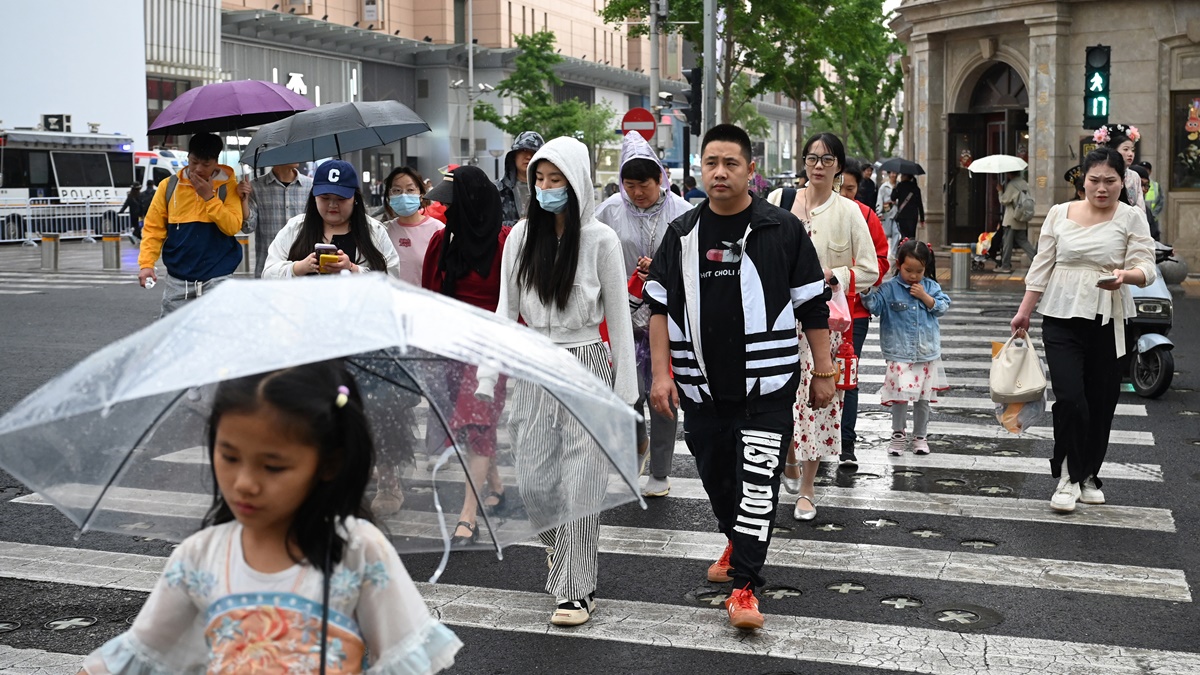 【禁闻】经济下行 中国富人悲观程度加剧