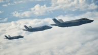 首批F-35B進駐日本 應對中共航母擴張威脅