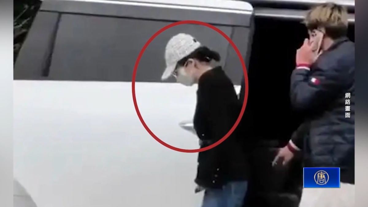 23歲華裔女楊蘭蘭日前在澳洲駕駛豪車,深夜撞車傷人。網傳她的保鏢是「大內高手」,中南海保鏢。(視頻截圖)