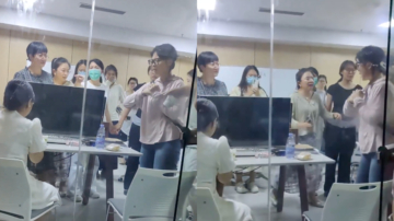 山西女孩刀架脖子要求退還學費 視頻熱傳（視頻）