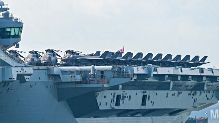 深化同盟關係 英航艦威爾斯親王號首訪日本