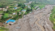 救援人員披露甘肅泥石流 上千人遇難