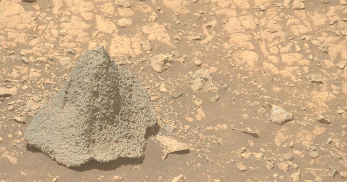 Perseverance Rover Finds Strange "Helmet" on Mars - News Directory 3