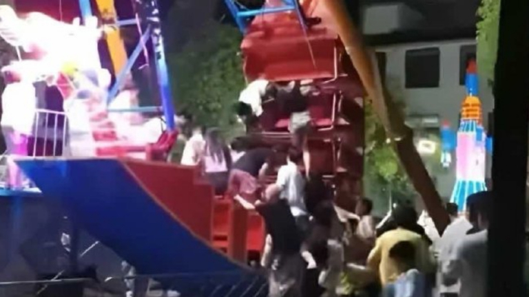河南煙火集市驚險一幕 海盜船攔腰折斷 一片哭叫聲（視頻）