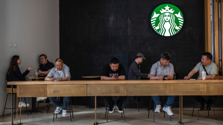 星巴克準備出售部分中國業務 兩週內出價競標