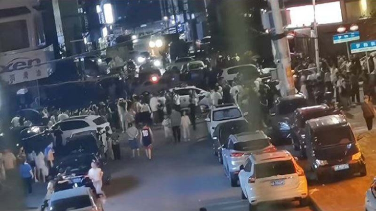 戾氣太重 傳湖南寶馬車主因千元欠款被殺（視頻）
