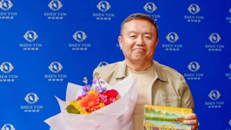 老燈：《紐時》為何攻擊法輪功和神韻