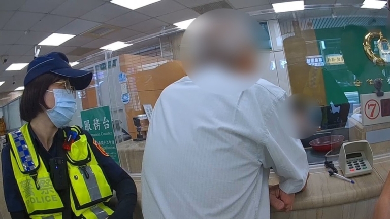 八旬男才被騙百萬又要匯30萬 台中警阻提款保住養老金