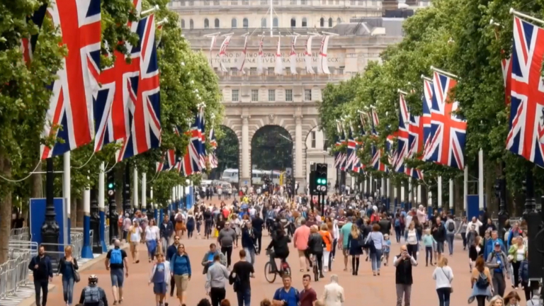 英國收緊難民政策 打擊留學生虛假庇護
