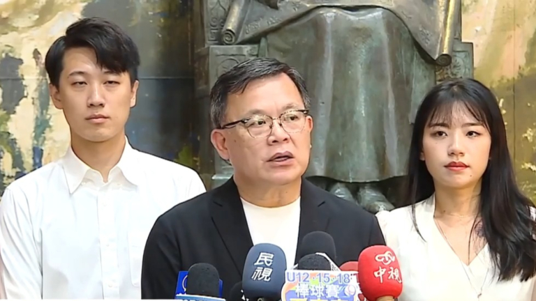 【短訊】洪秀柱參加中共閱兵 國民黨內現反對聲音