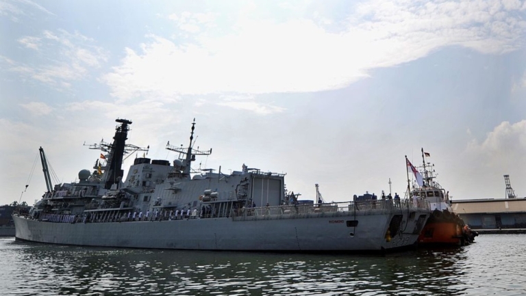 美英軍艦航行台海 強調航行自由不應受限
