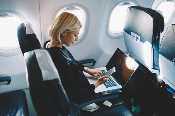 飛機旅行 電動牙刷是隨身攜帶還是託運?
