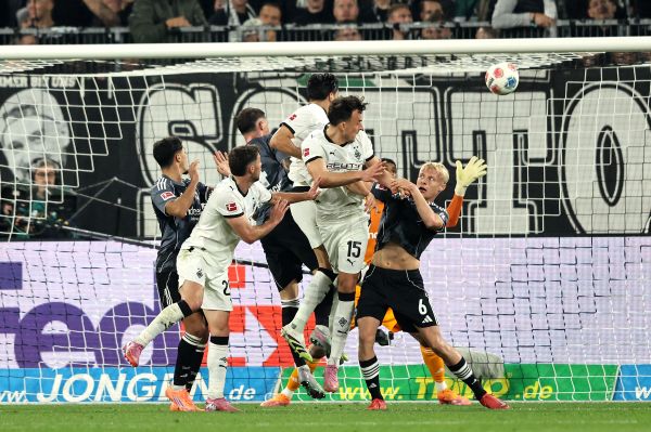 德甲：拜仁豪取五連勝 法蘭克福6:4擊敗門興