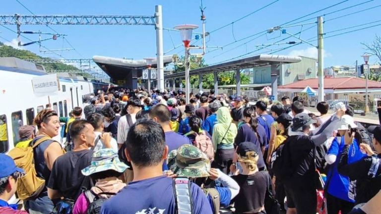 2萬「鏟子超人」救災 超過花蓮光復人口數