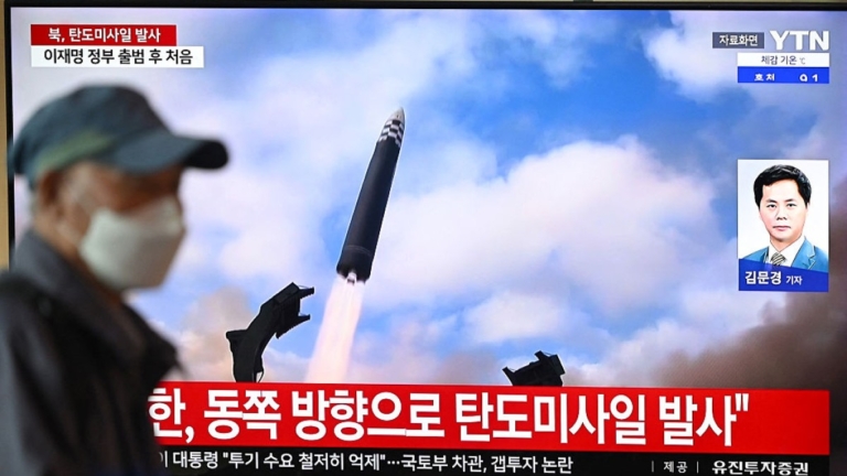 求關注？川普訪韓前夕 朝鮮發射導彈