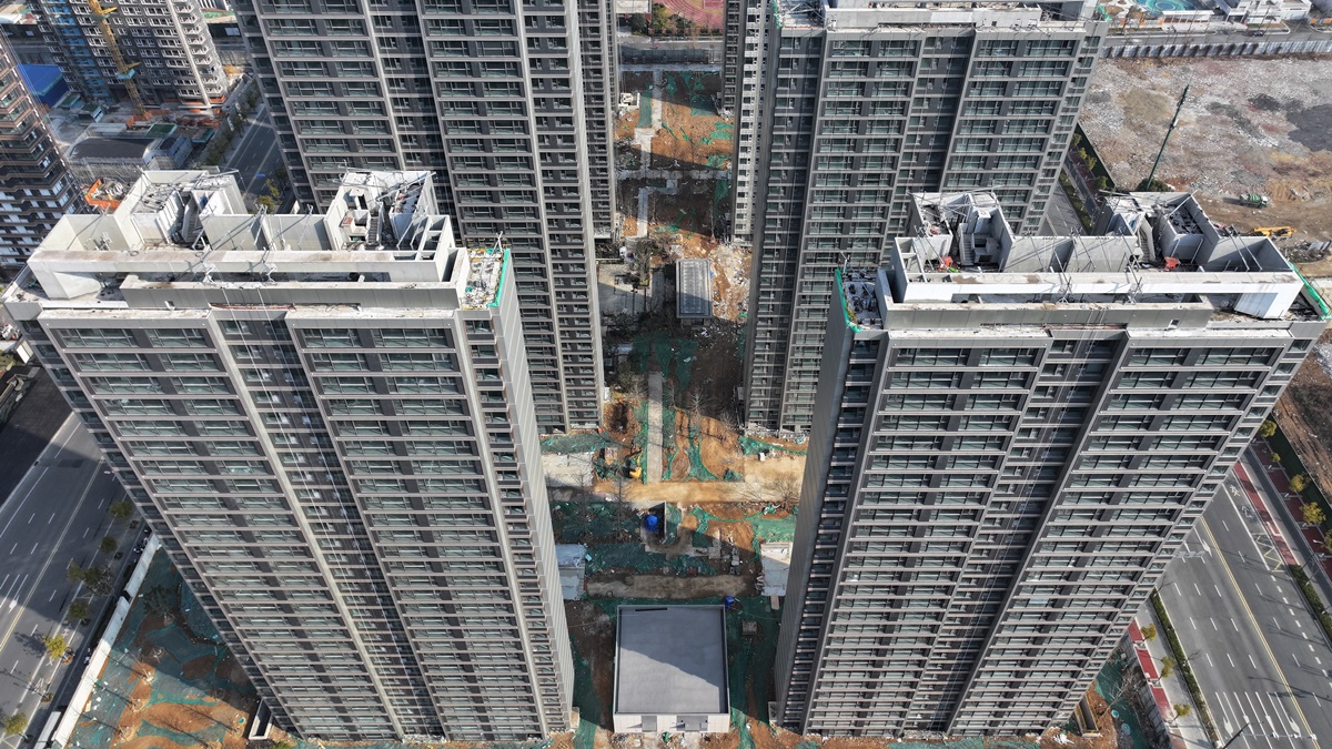 【禁闻】中国房市持续下滑 外国投资者亏本抛售