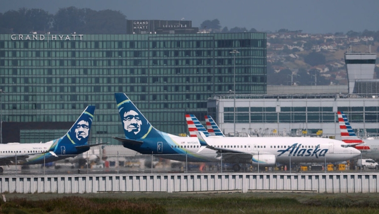 阿拉斯加航空IT故障 所有航班停飛 候機室擠滿乘客